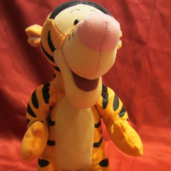 VTG 1998 DISNEY BOUNCING & TALKING TIGGER - Picture 1 of 5